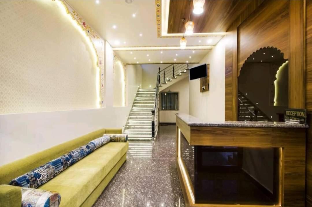 Hotel Paradise Inn ウダイプル エクステリア 写真